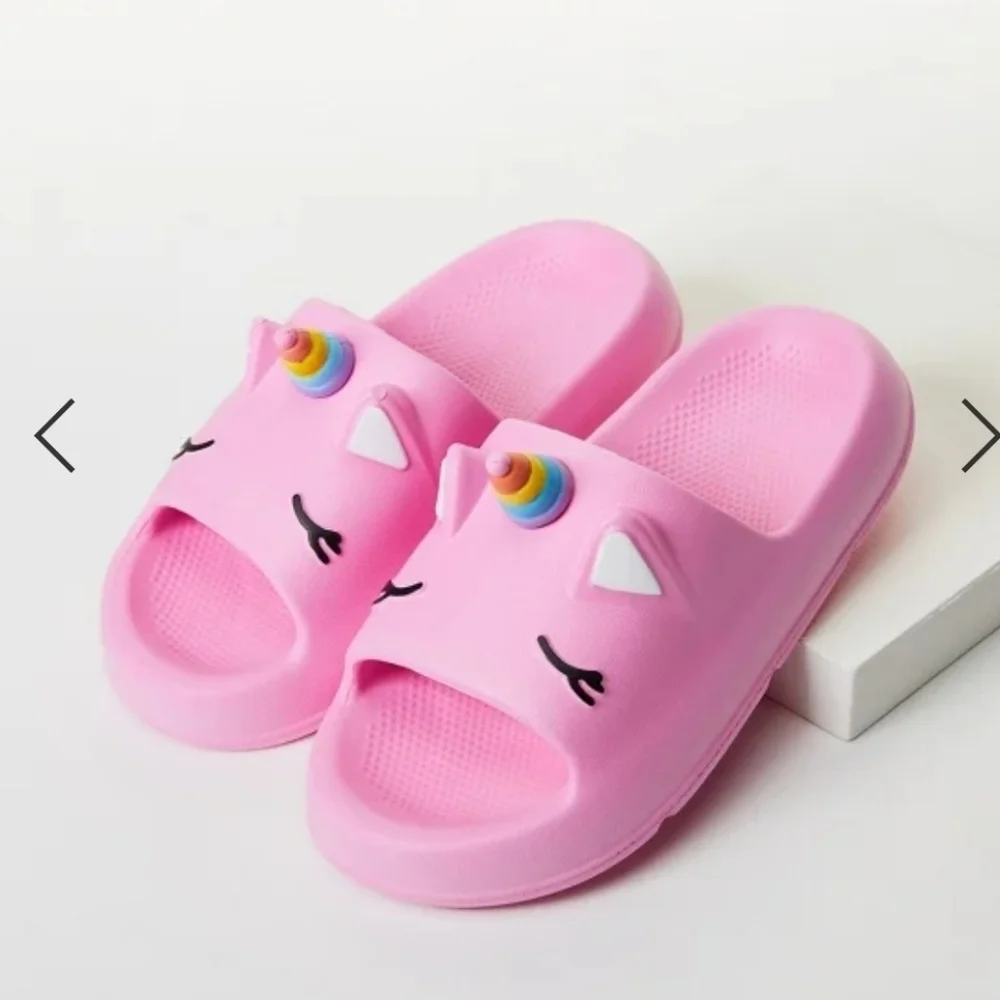 NWT Fab Kids‎ Unicorn Pillow Sandles 3D Unicorn Slide Size 3